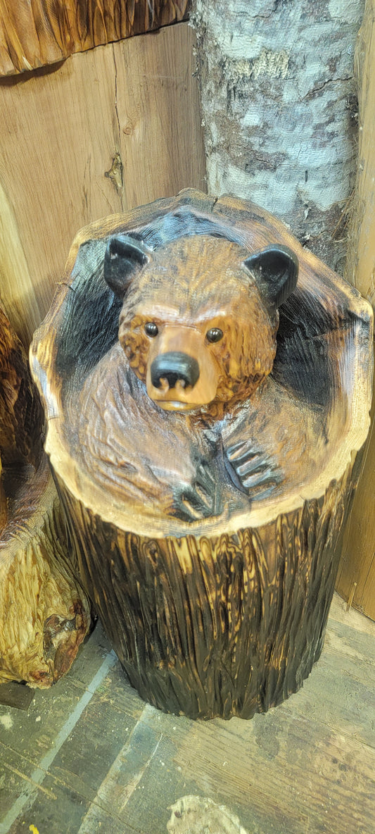 Stump bear